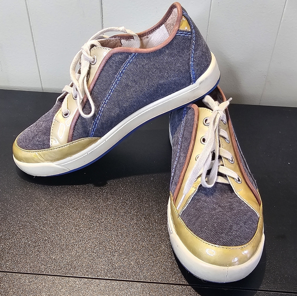 NAOT Denim Jean Patent Lace Up Sneaker Shoes Women's US 7  Israel Rare!  EU 37